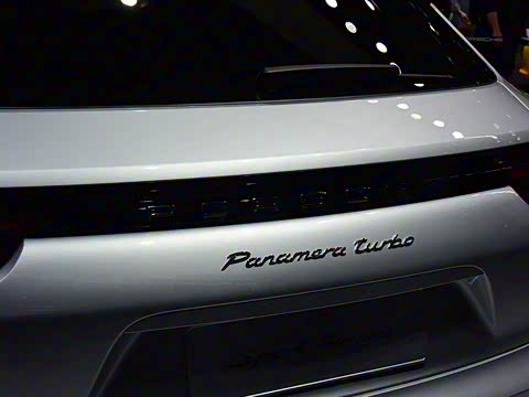 2017�� Panamera Turbo Sport Turismo 4.0T