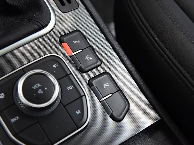 长城汽车 哈弗h6 coupe 2016款 柴油 2.0t 手动四驱尊贵型 国iv