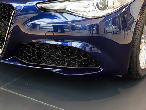 2017�� 2.0T 200HP ��Ӣ��