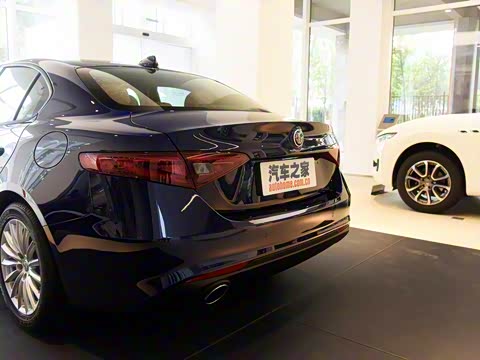 2017�� 2.0T 200HP ��Ӣ��