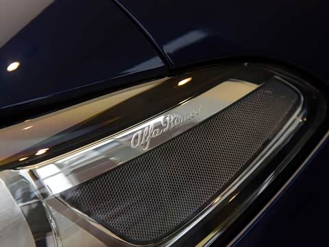 2017�� 2.0T 200HP ��Ӣ��