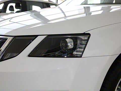 2020�� 1.5L �ֶ���׼��