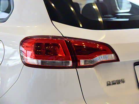 2015�� 1.5T CVT�ƹ��� ��V