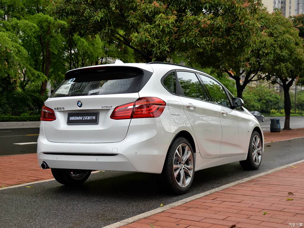 华晨宝马 宝马2系旅行车 2016款 218i 运动设计套装
