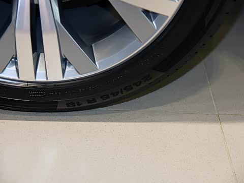 2017�� 380TSI �������а�