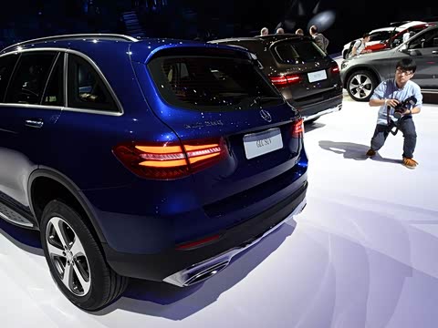 2016�� GLC 260 4MATIC ������