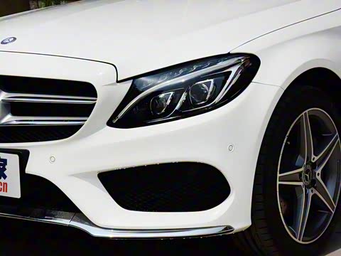 2017�� �Ŀ� C 200 4MATIC ���нγ�