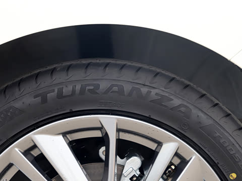 2021�� PLUS 1.6L XV CVT�����