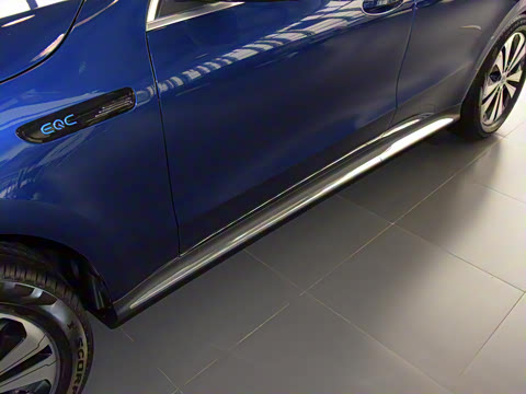 2021�� EQC 350 4MATIC