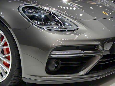 2017�� Panamera Turbo Sport Turismo 4.0T