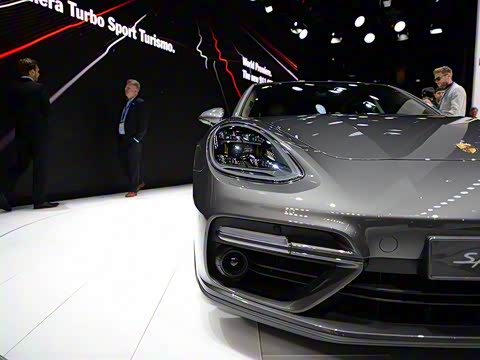 2017�� Panamera Turbo Sport Turismo 4.0T