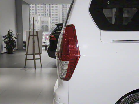 2021�� 2.0L �ֶ������� 9��