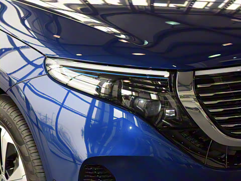 2021�� EQC 350 4MATIC