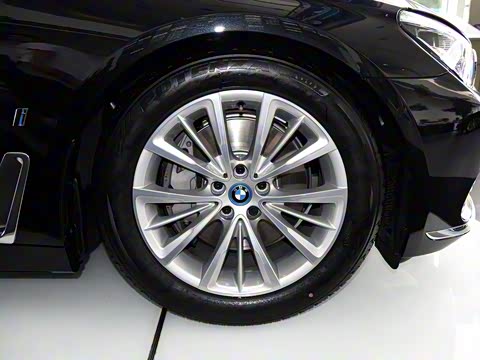 2018�� 740Le xDrive