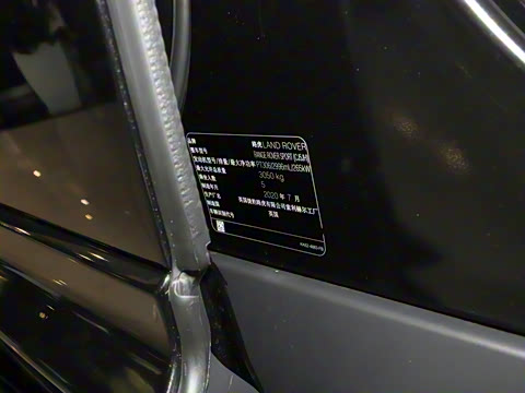 2021�� 3.0 L6 ҫ�ڰ�