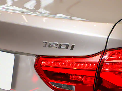 2021�� 120i M�˶���ҹ��