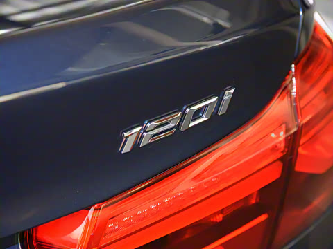 2021�� 120i M�˶���ҹ��