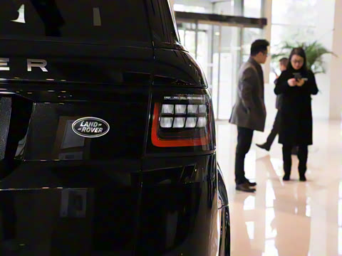 2021�� 3.0 L6 ҫ�ڰ�