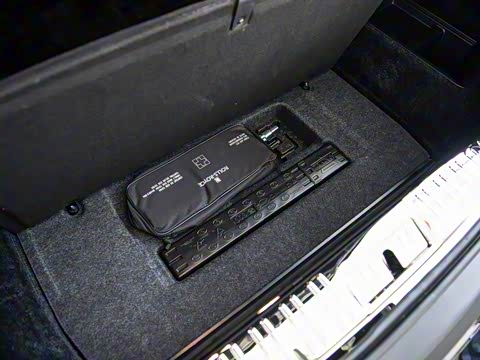 2017�� 6.6T Black Badge Edition