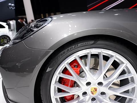 2017�� Panamera Turbo Sport Turismo 4.0T