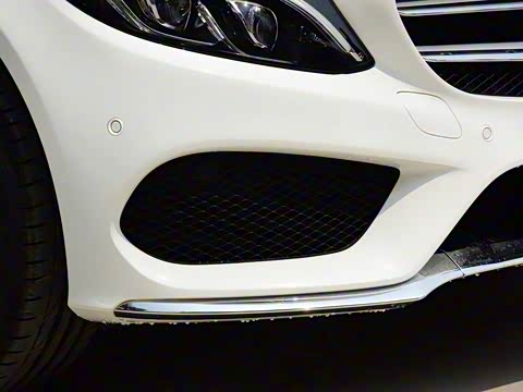 2017�� �Ŀ� C 200 4MATIC ���нγ�