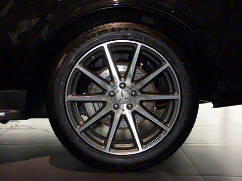 2015�� AMG GLE 63 4MATIC