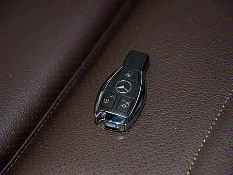 2016�� GLC 300 4MATIC ������