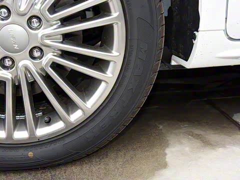 2017�� 1.8L �ֶ�ʵ����