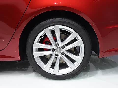 2018�� 30�������� 35 TFSI �˶���