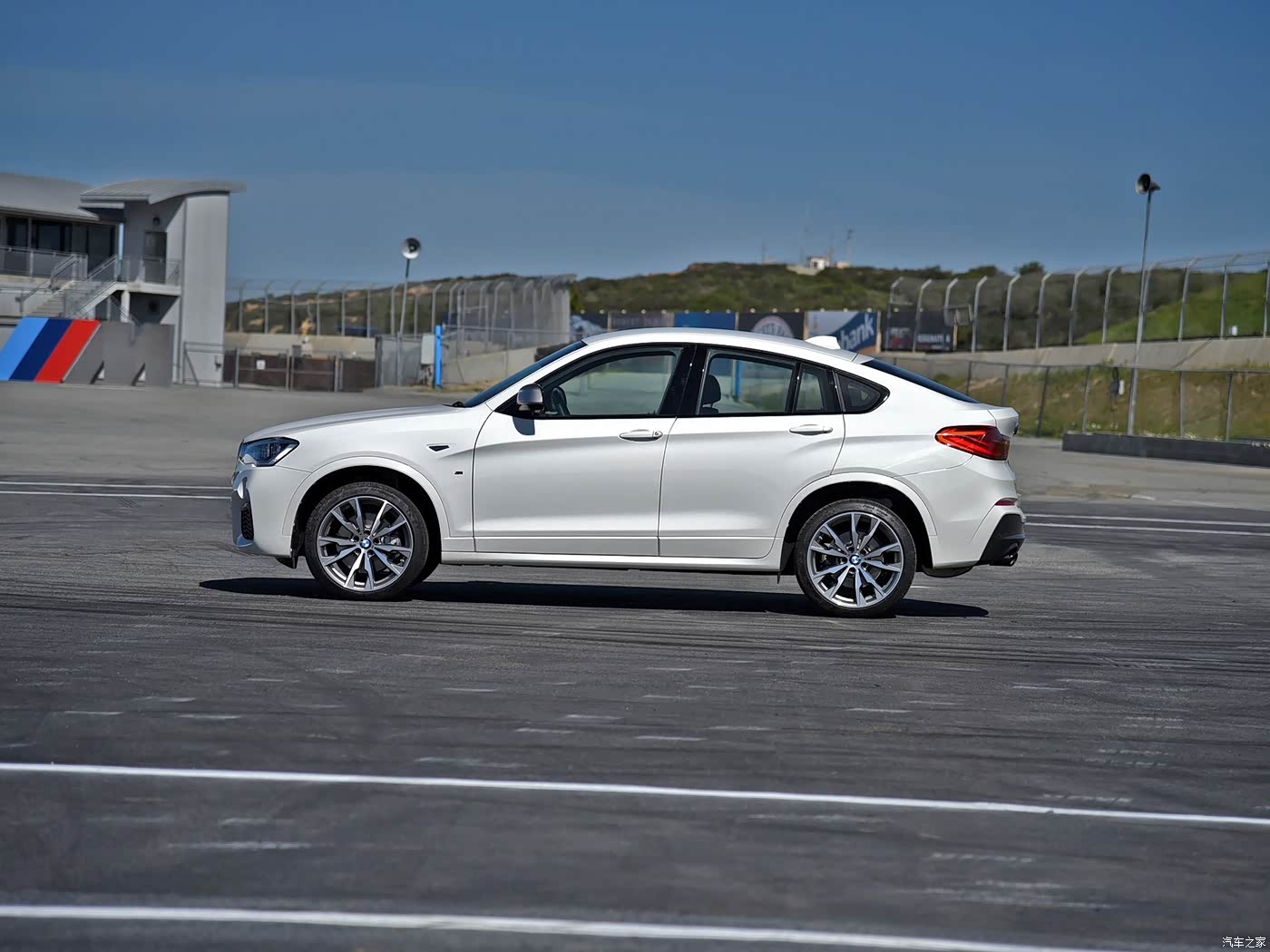 宝马x4 2016款 m40i 3388864图片_宝马_汽车图库_汽车之家