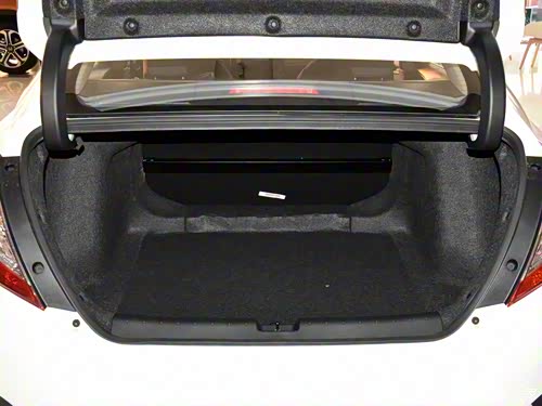 实用主义 换一个角度体验全新一代思域