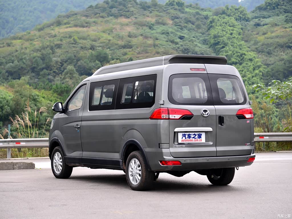 8l 豪华型m18a 100098847图片_北汽幻速_汽车图库_汽车之家