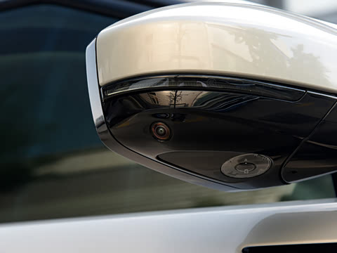 2021�� ����L 249PS R-Dynamic SE ������