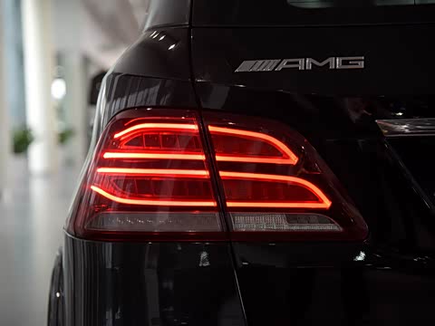 2015�� AMG GLE 63 4MATIC