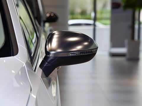 2017�� 380TSI �������а�