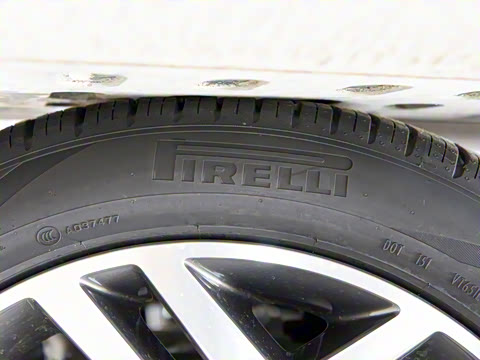 2021�� ����L 249PS R-Dynamic SE ������