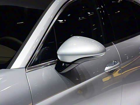 2017�� Panamera Turbo Sport Turismo 4.0T