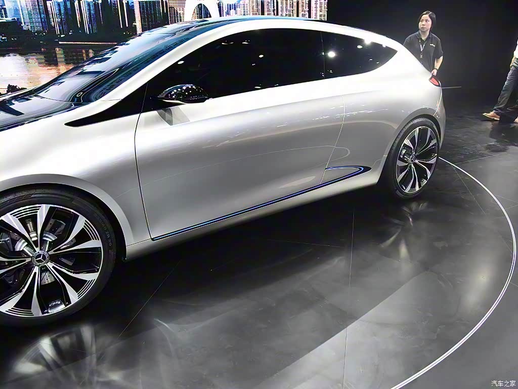 奔驰eqa 2017款 concept 4110495图片_奔驰_汽车图库_汽车之家