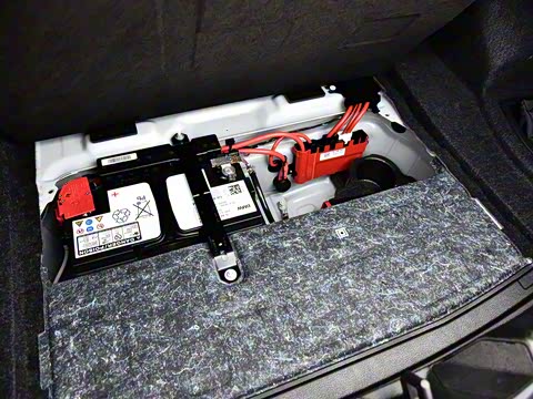 2018�� 225i M�˶���