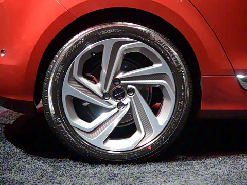 2016�� 1.8T �Զ�������THP200