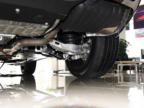 2017�� P380 R-DYNAMIC SE