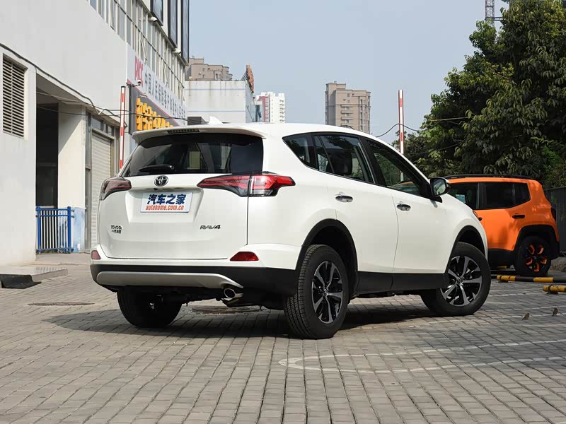 一汽丰田 rav4荣放 2016款 2.0l cvt两驱智尚版