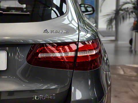 2016�� GLC 300 4MATIC ������