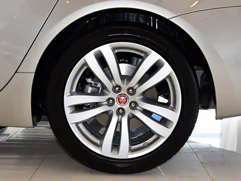 2016�� XJL 3.0 SC �����콢�����