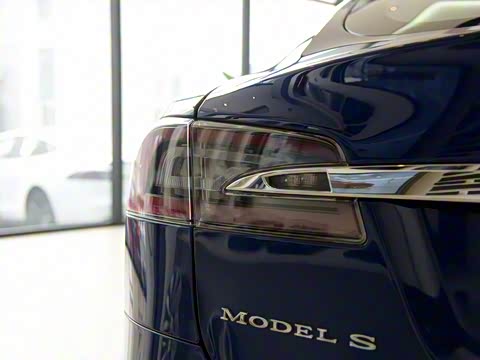 2015�� Model S 90D