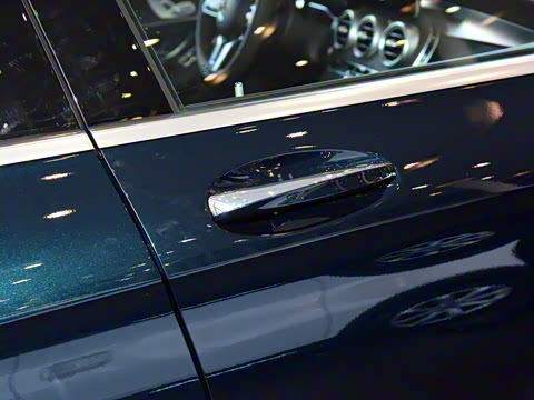 2021�� GLC 260 L 4MATIC ������