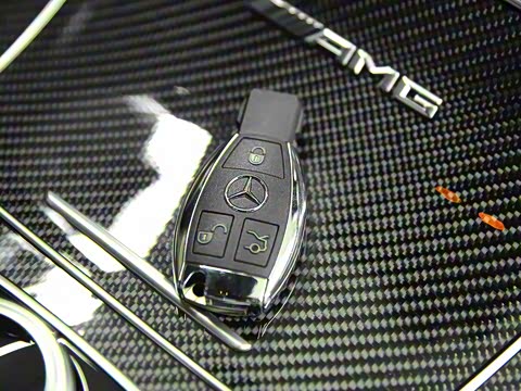 2017�� AMG C 63 S