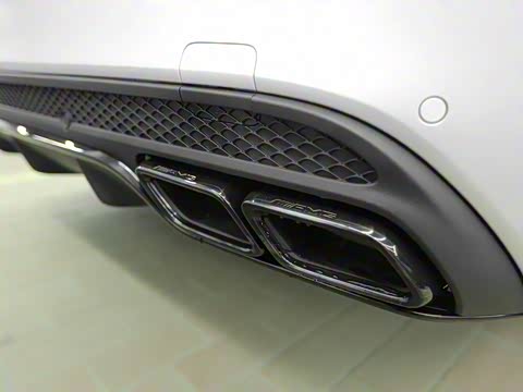 2017�� AMG C 63 S