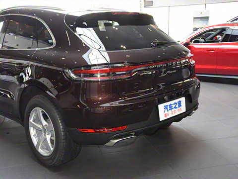 2020�� Macan 2.0T