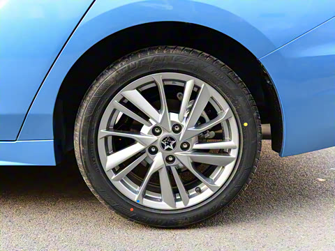 2021�� PLUS 1.6L XV CVT�����